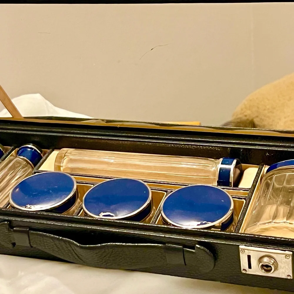 Beautiful vintage antique vanity case.